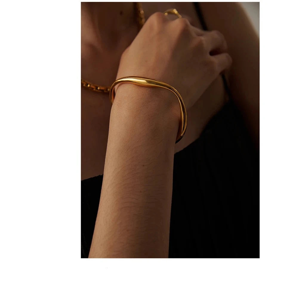 Brazalete Minimalista dorado o plateado DELUXE